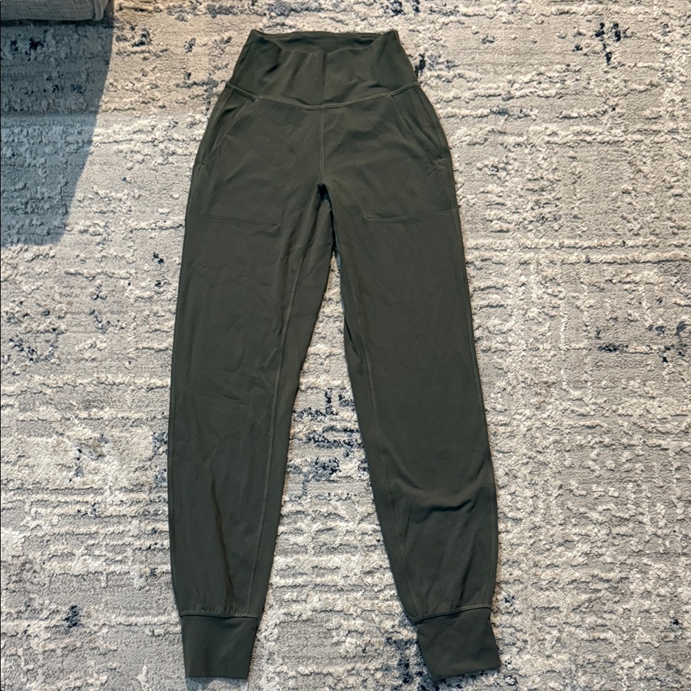 Lululemon Women Dark Green High Rise Leggings